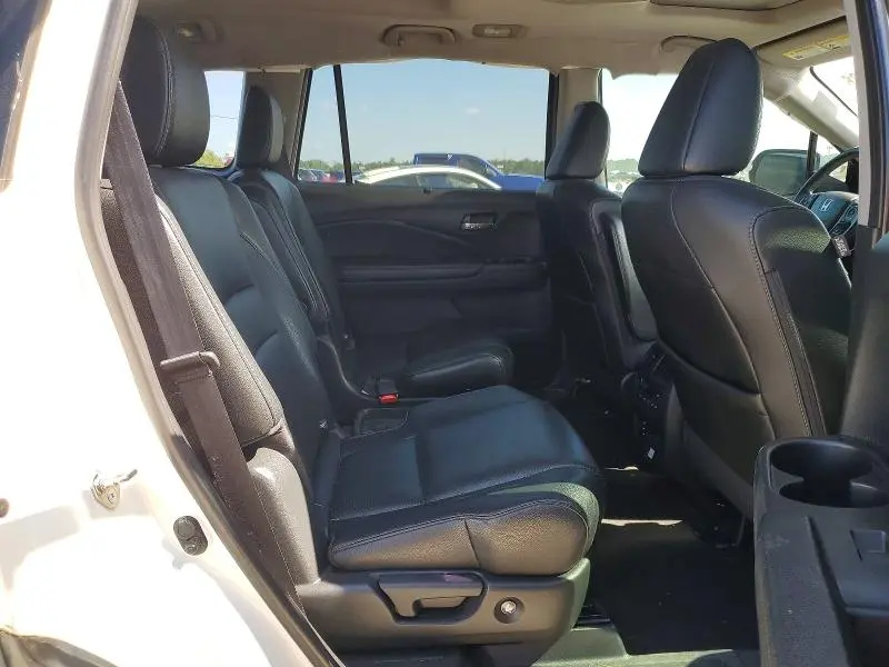 2017 HONDA PILOT ELITE  