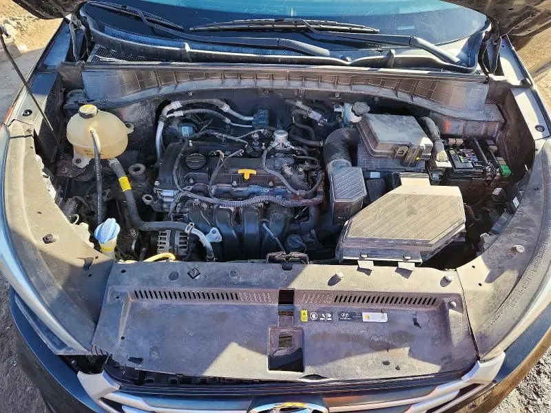 2018 HYUNDAI TUCSON SE  