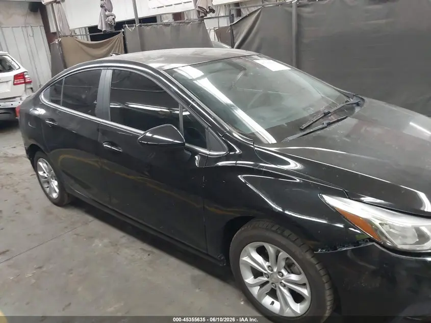 2019 CHEVROLET CRUZE LT