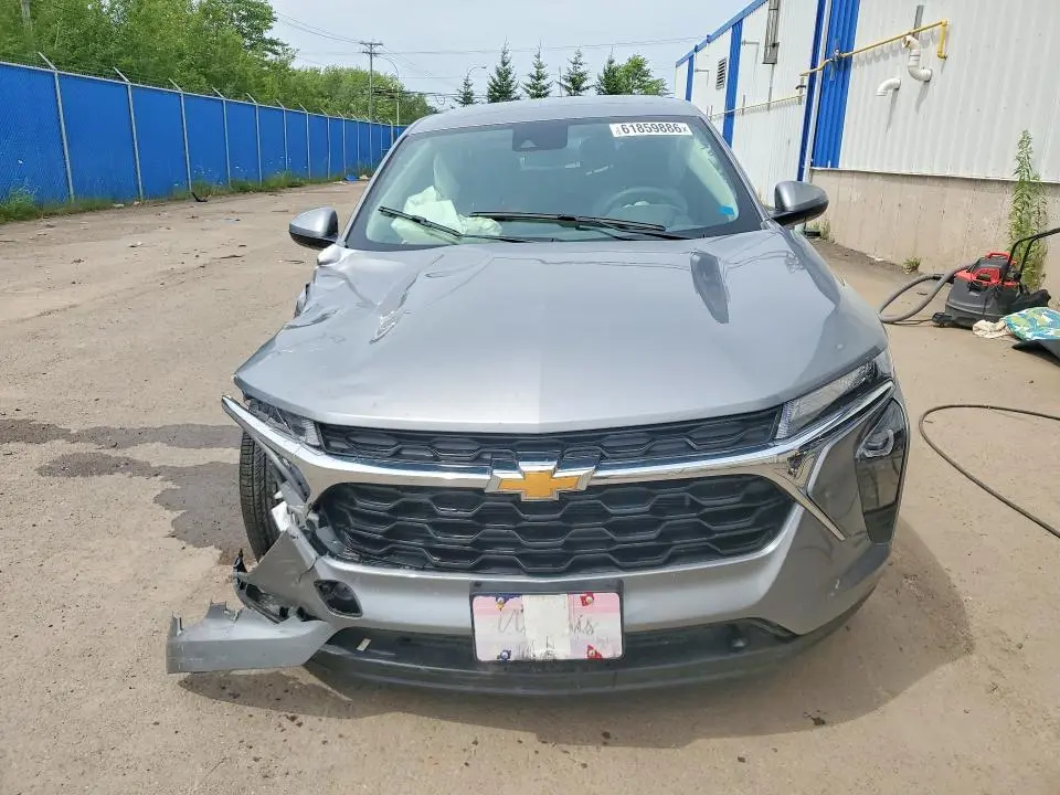 2025 CHEVROLET TRAX LS  