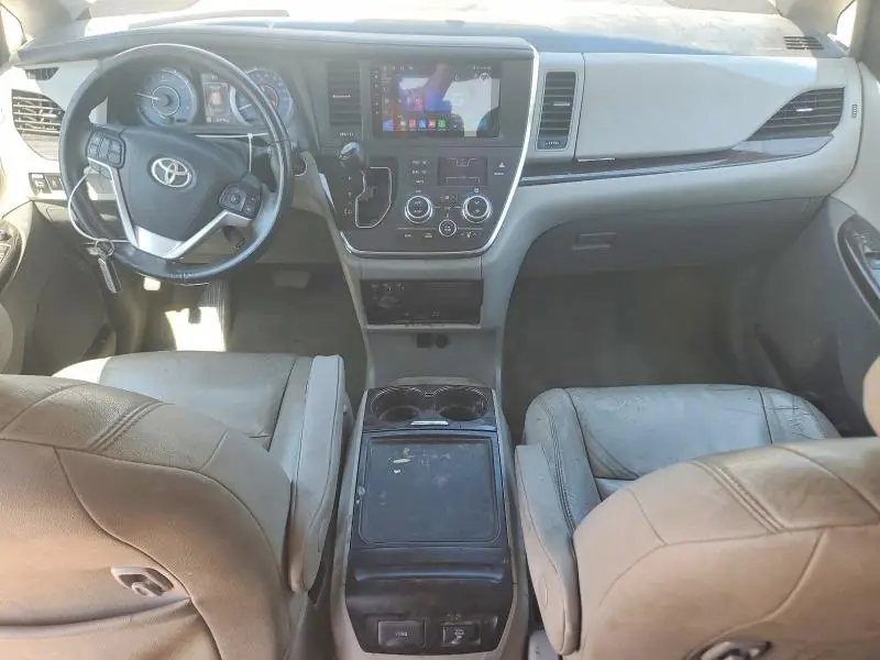 2017 TOYOTA SIENNA XLE PREMIUM 8-PASSENGER  
