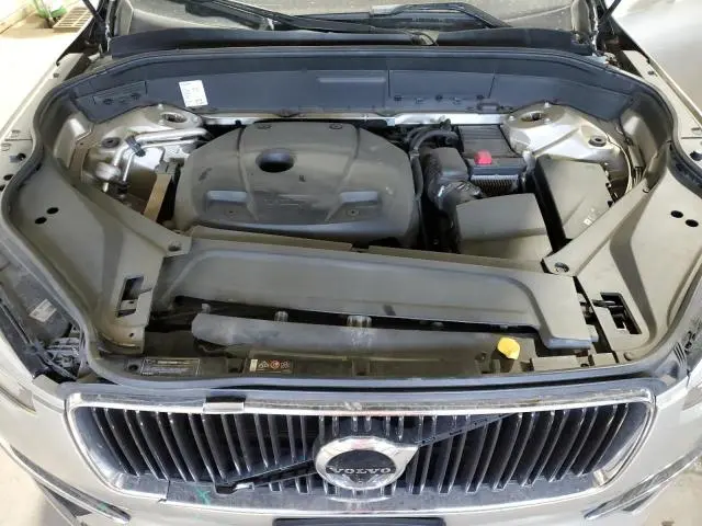 2016 VOLVO XC90 T6  