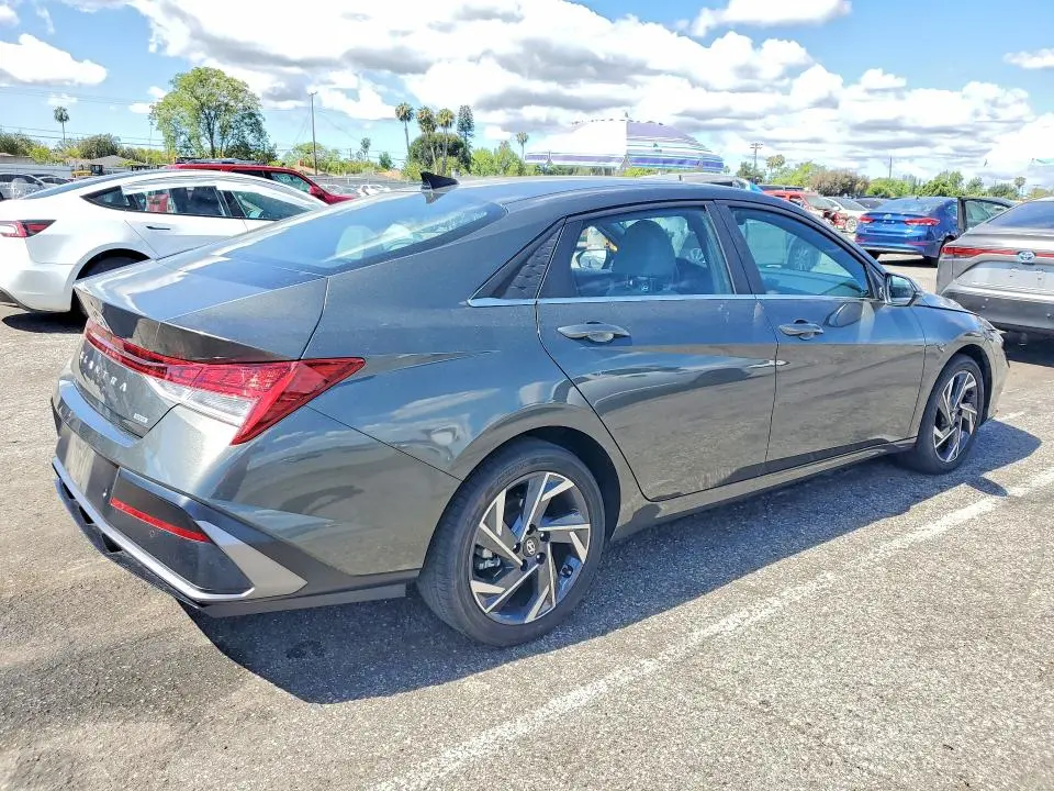 2024 HYUNDAI ELANTRA LIMITED  