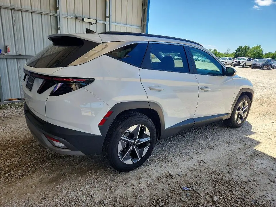 2025 HYUNDAI TUCSON SEL  