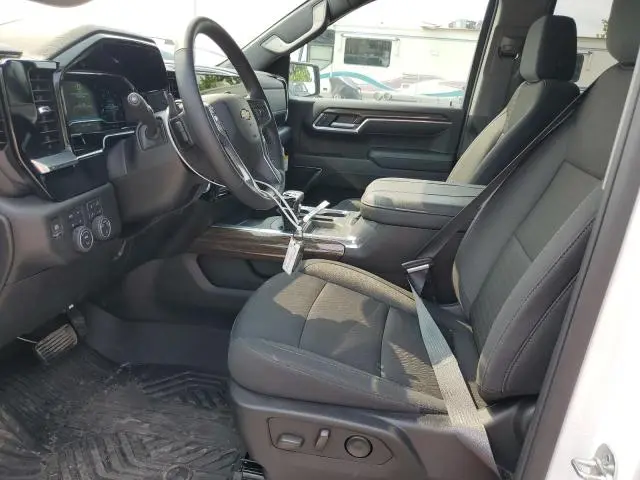 2025 CHEVROLET SILVERADO K1500 LT  