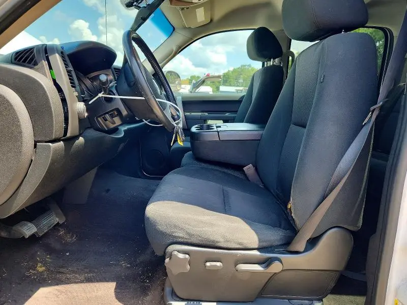 2010 CHEVROLET SILVERADO C1500 LT  