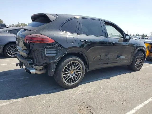 2017 PORSCHE CAYENNE   