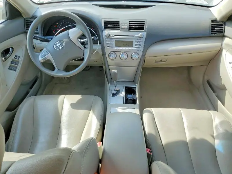 2010 TOYOTA CAMRY LE  