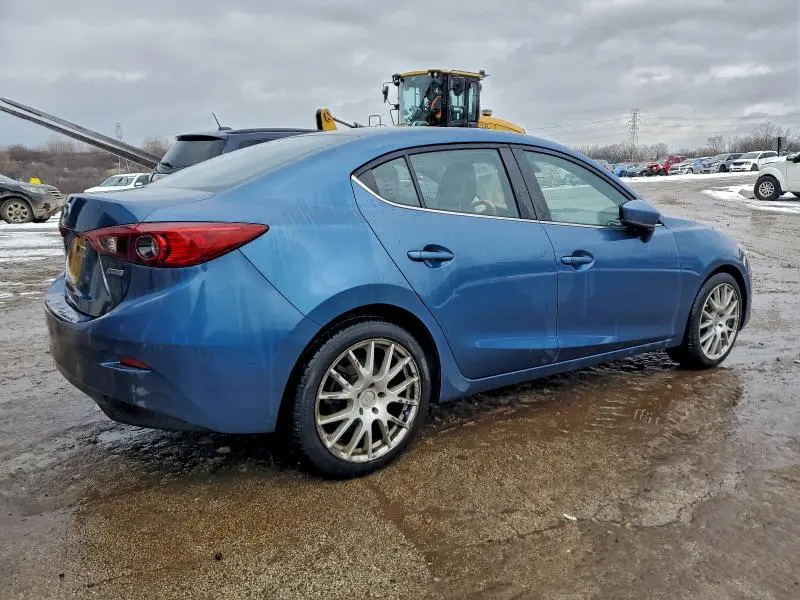 2017 MAZDA 3 TOURING  
