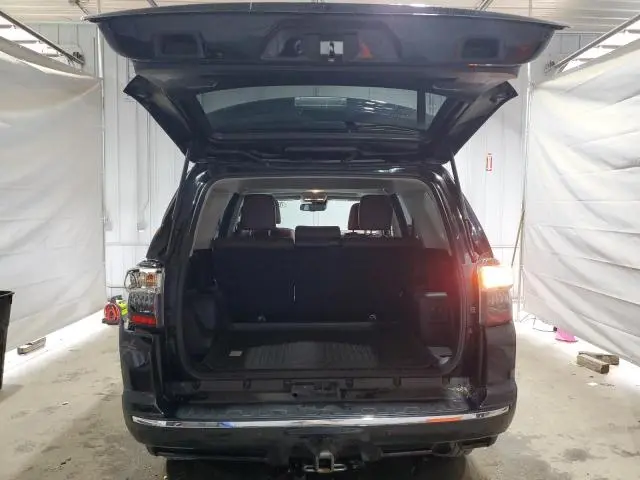 2020 TOYOTA 4RUNNER SR5/SR5 PREMIUM  