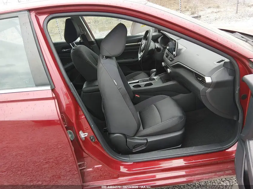 2022 NISSAN ALTIMA SV FWD