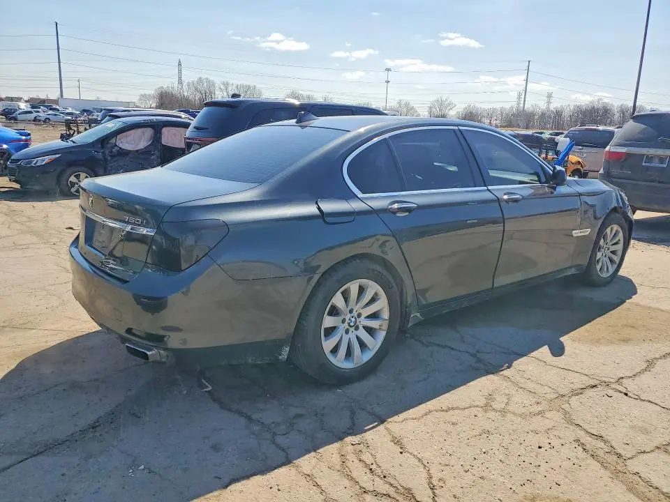 2011 BMW 750 XI  