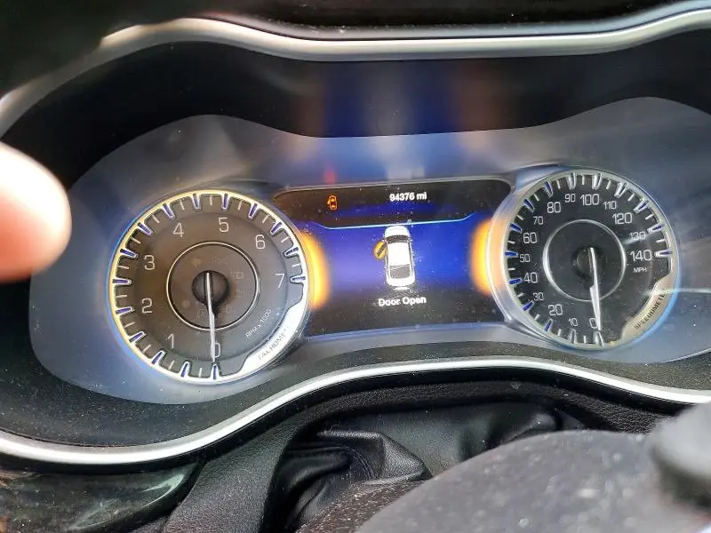2015 CHRYSLER 200 C  