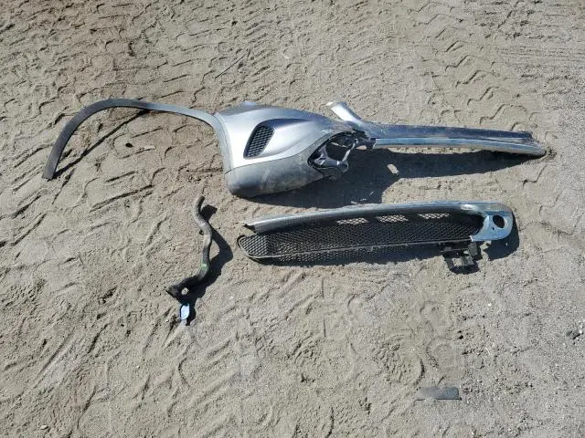 2015 MERCEDES-BENZ GLA 250