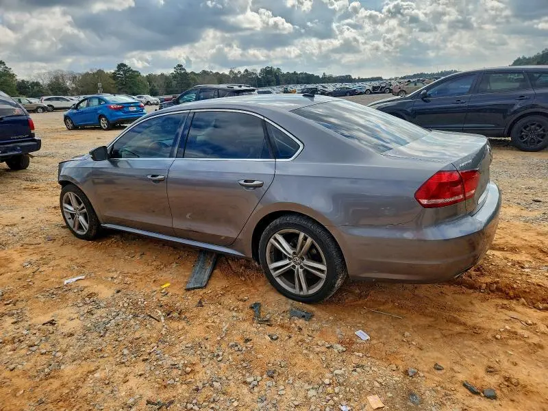 2015 VOLKSWAGEN PASSAT SE  