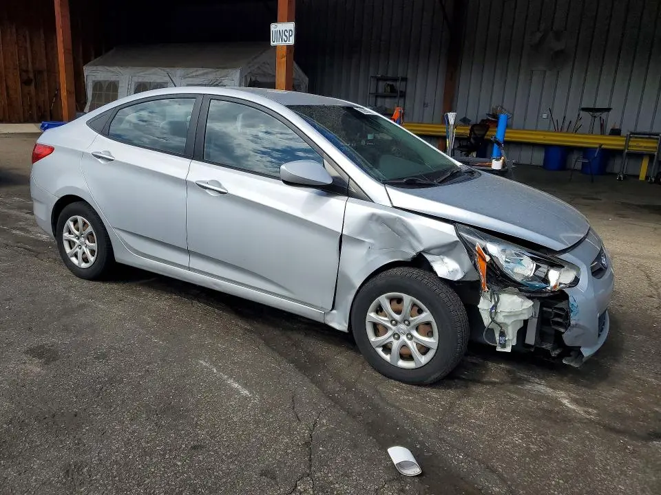 2013 HYUNDAI ACCENT GLS  