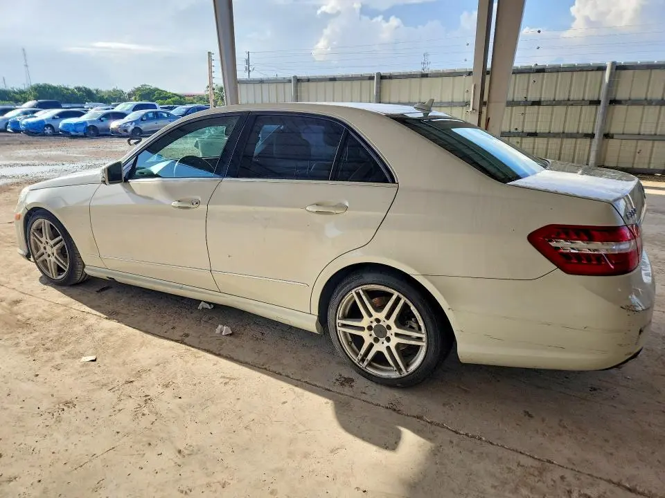 2011 MERCEDES-BENZ E 350  