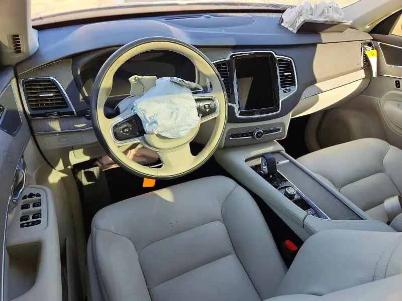 2025 VOLVO XC90 PLUS  