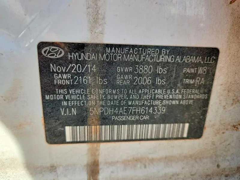 2015 HYUNDAI ELANTRA SE  