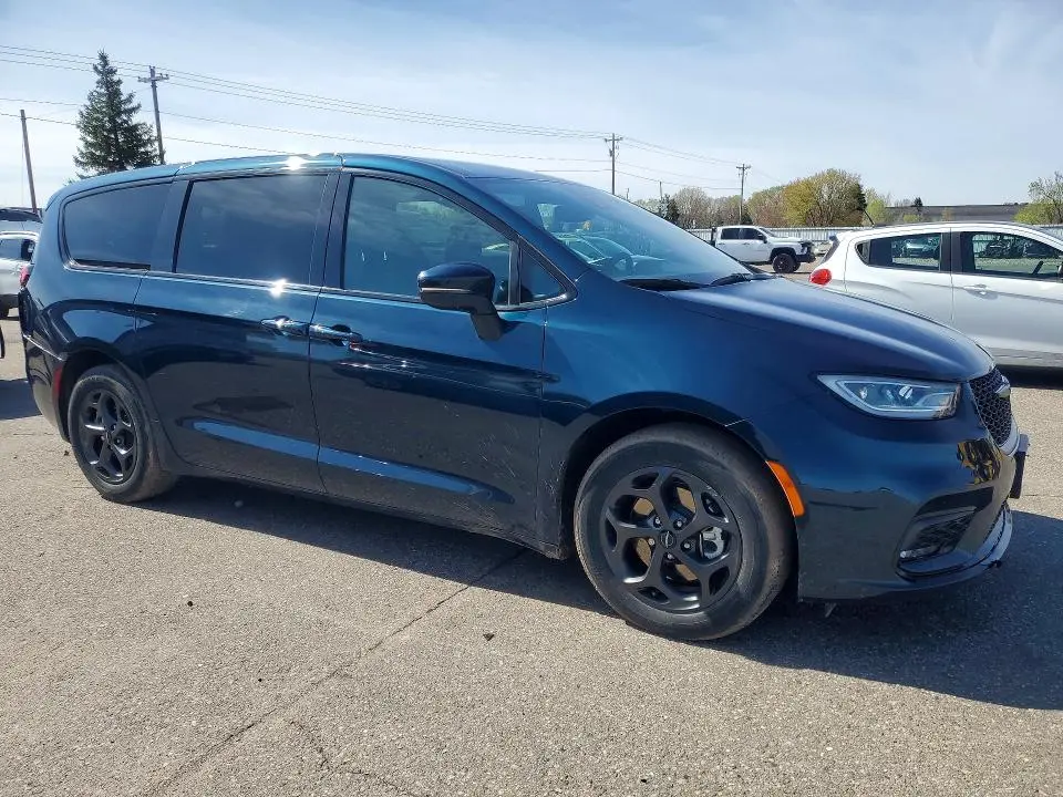 2022 CHRYSLER PACIFICA HYBRID TOURING L  