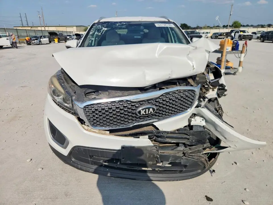 2018 KIA SORENTO LX  