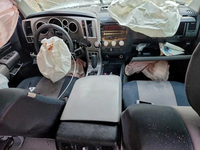 2010 TOYOTA TUNDRA CREWMAX SR5  