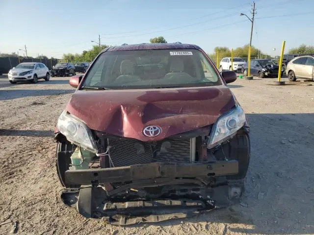 2014 TOYOTA SIENNA LE  
