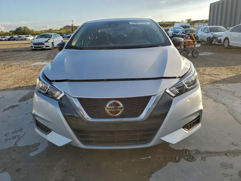 2022 NISSAN VERSA S  