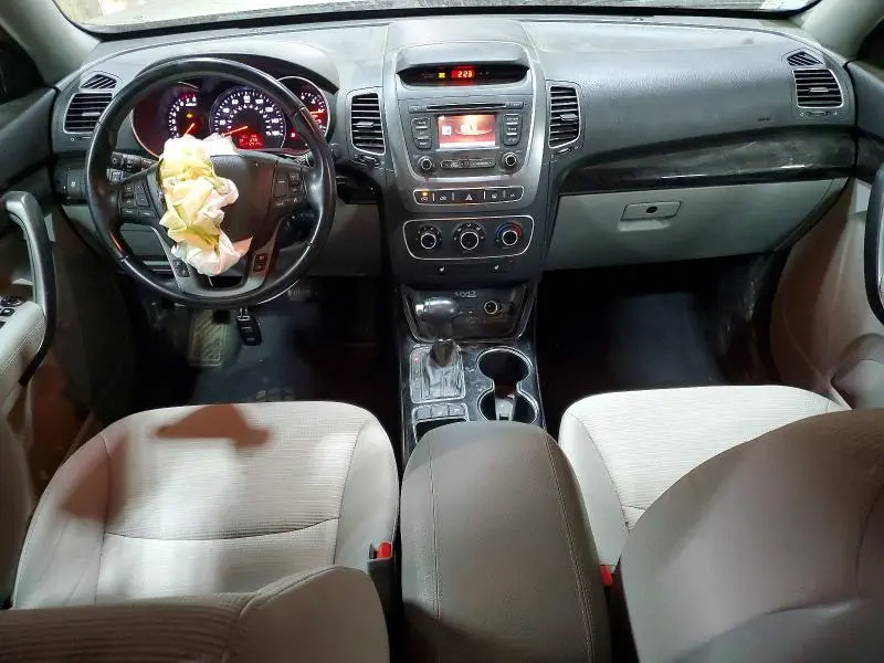 2015 KIA SORENTO LX  