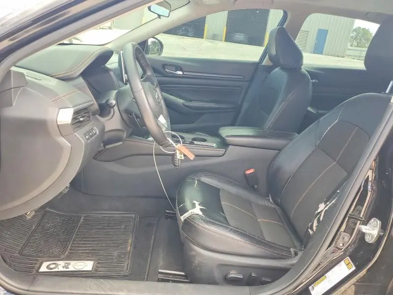 2022 NISSAN ALTIMA SR  