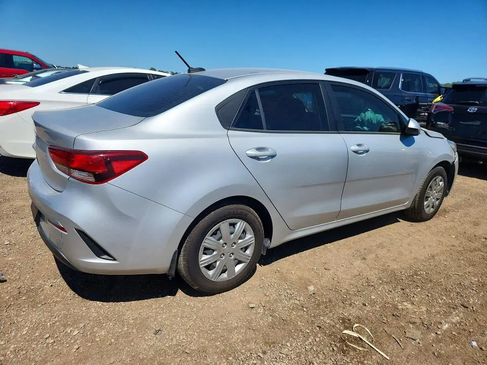 2022 KIA RIO S  