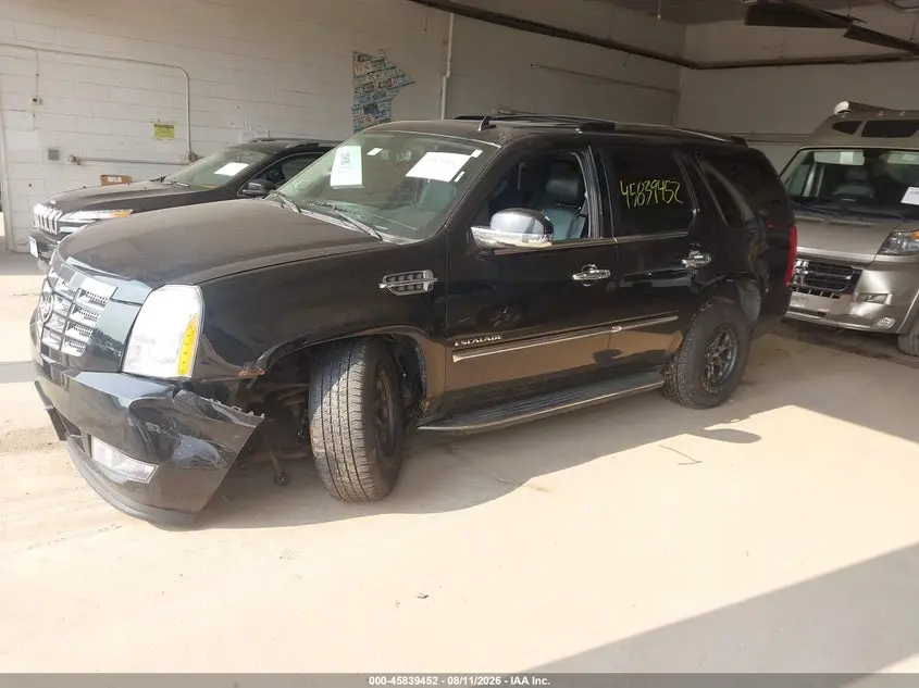 2013 CADILLAC ESCALADE LUXURY