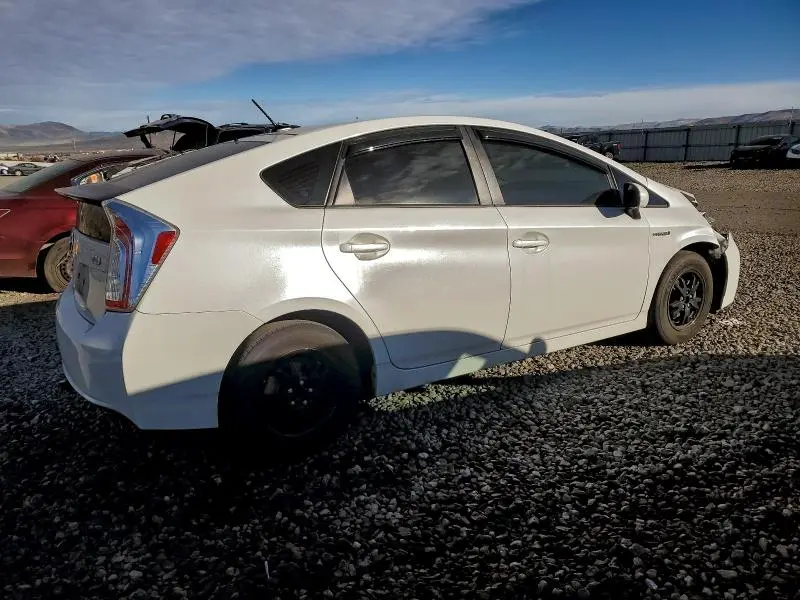 2014 TOYOTA PRIUS   
