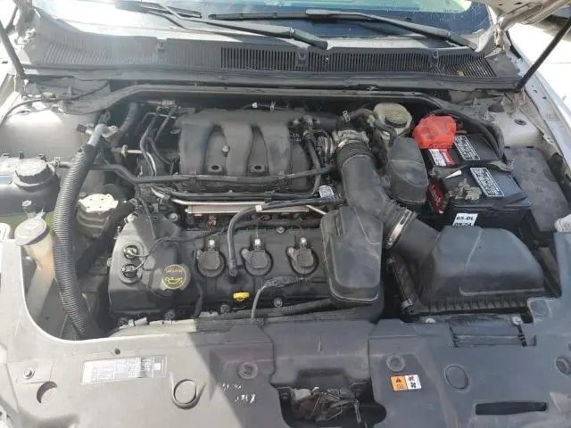 2017 FORD TAURUS SE  