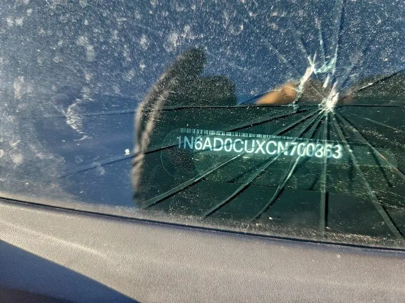 2012 NISSAN FRONTIER SV  