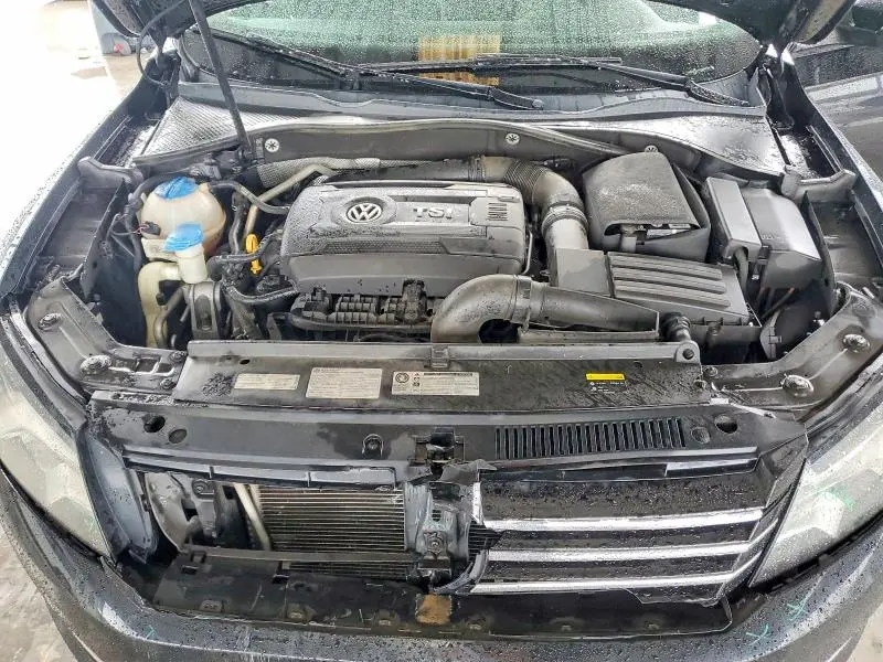 2015 VOLKSWAGEN PASSAT S  
