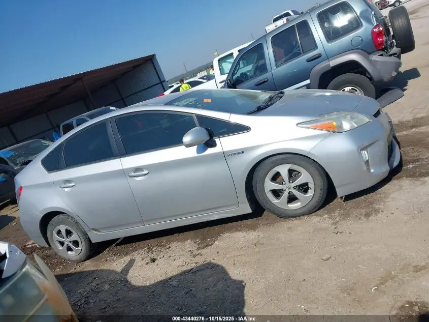 2013 TOYOTA PRIUS TWO