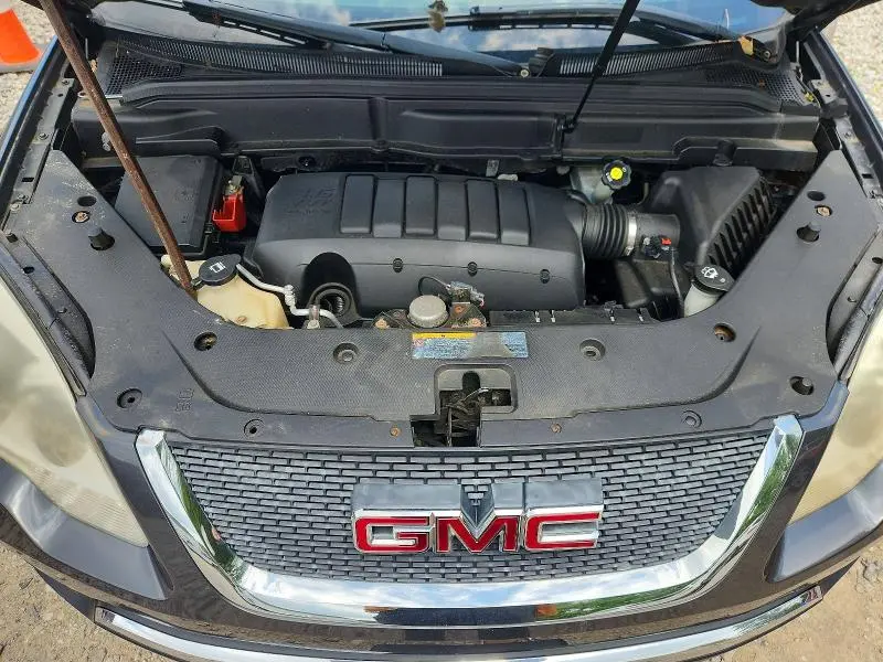 2012 GMC ACADIA SLE  