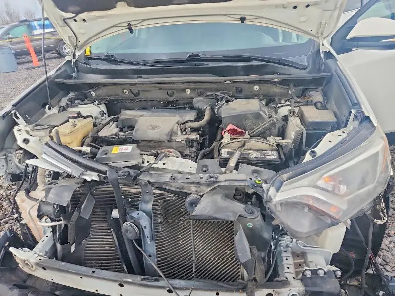 2018 TOYOTA RAV4 XLE  