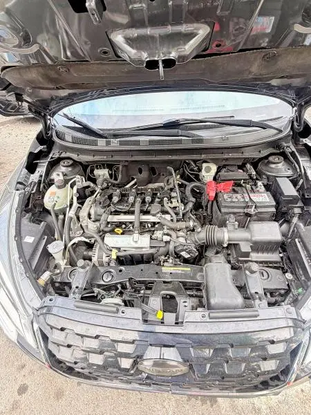 2021 NISSAN KICKS S  