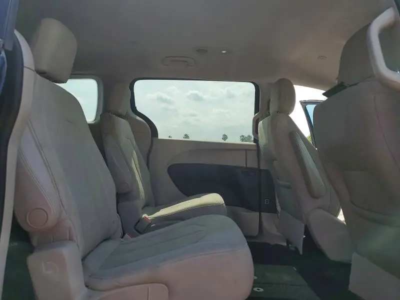 2017 CHRYSLER PACIFICA LX  