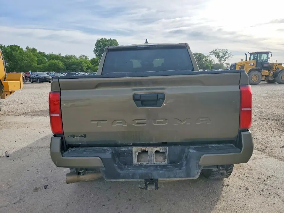 2024 TOYOTA TACOMA TRD OFF-ROAD  