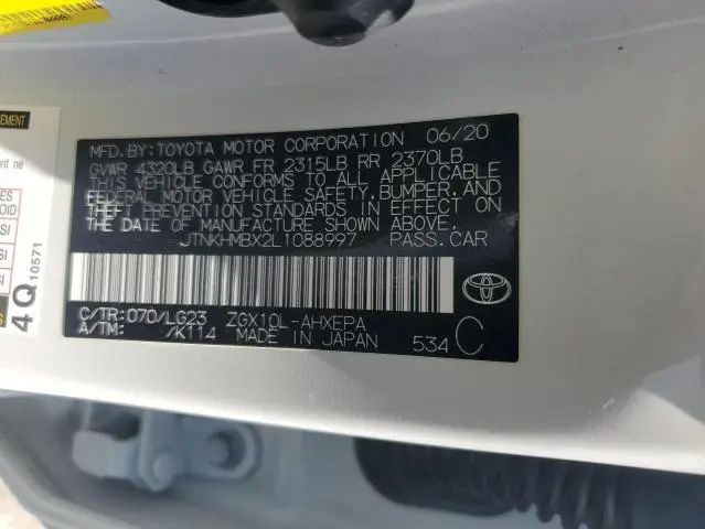 2020 TOYOTA C-HR XLE  