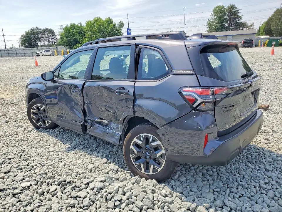 2025 SUBARU FORESTER   
