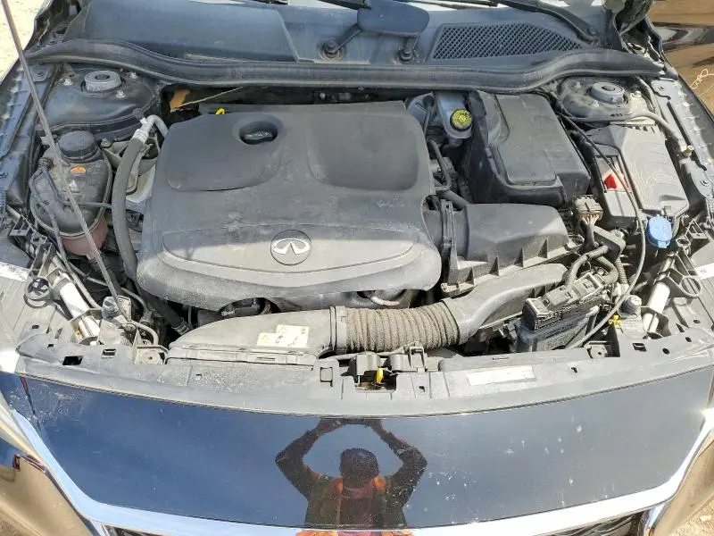 2017 INFINITI QX30 PREMIUM  