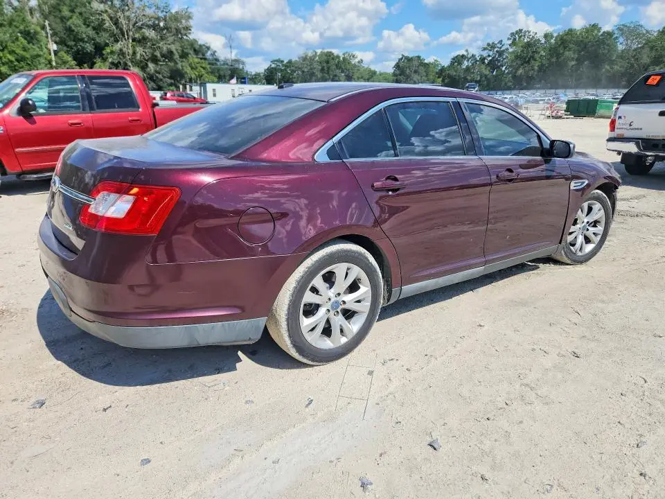 2011 FORD TAURUS SEL  