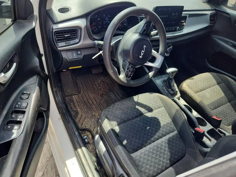 2023 KIA RIO LX  