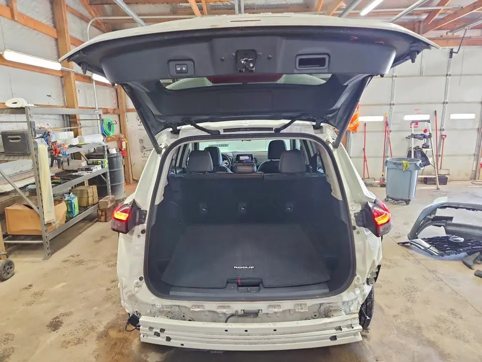 2023 NISSAN ROGUE SV  