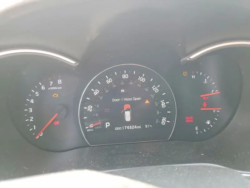 2015 KIA SORENTO LX  