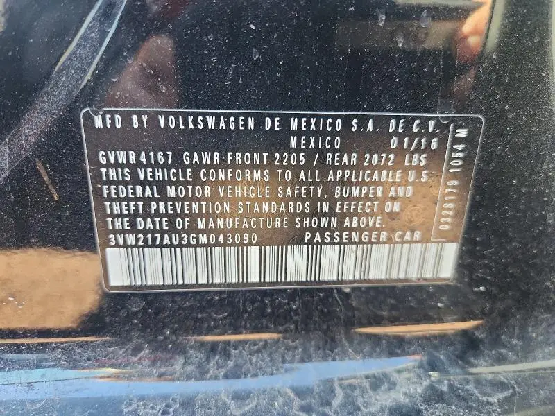 2016 VOLKSWAGEN GOLF S/SE  